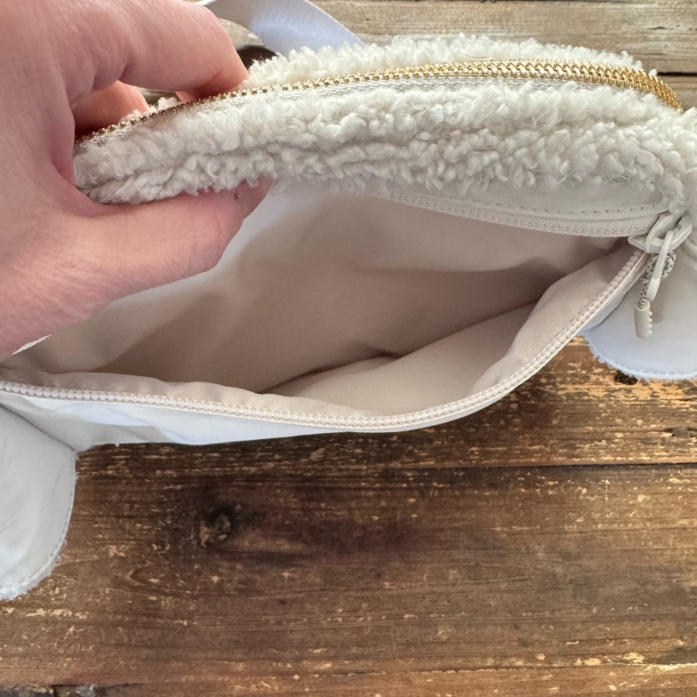 Lululemon Everywhere Belt Bag Fleece Large 2L - Picture 7 of 9